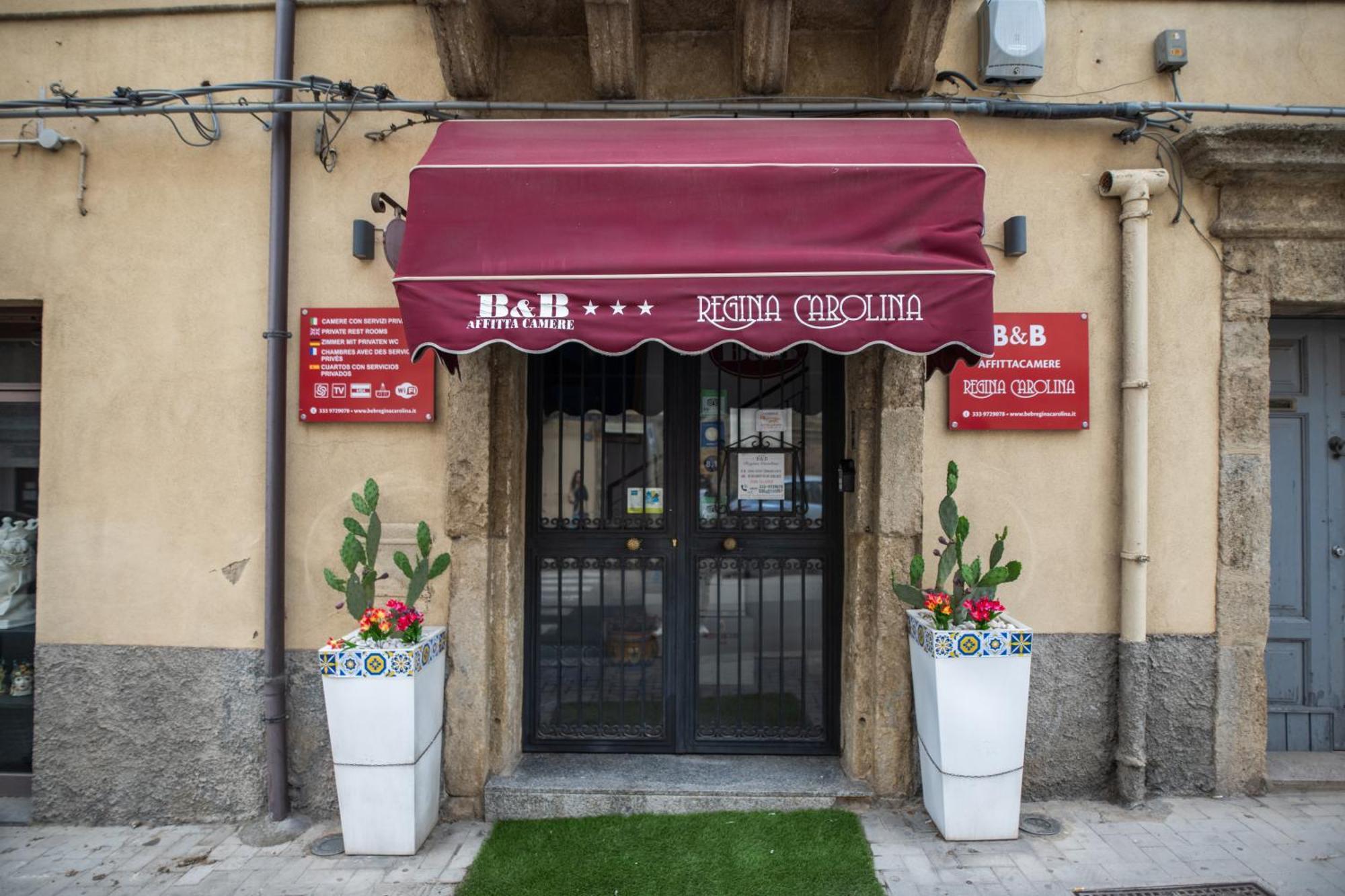 B&B Regina Carolina Caltagirone Exteriör bild