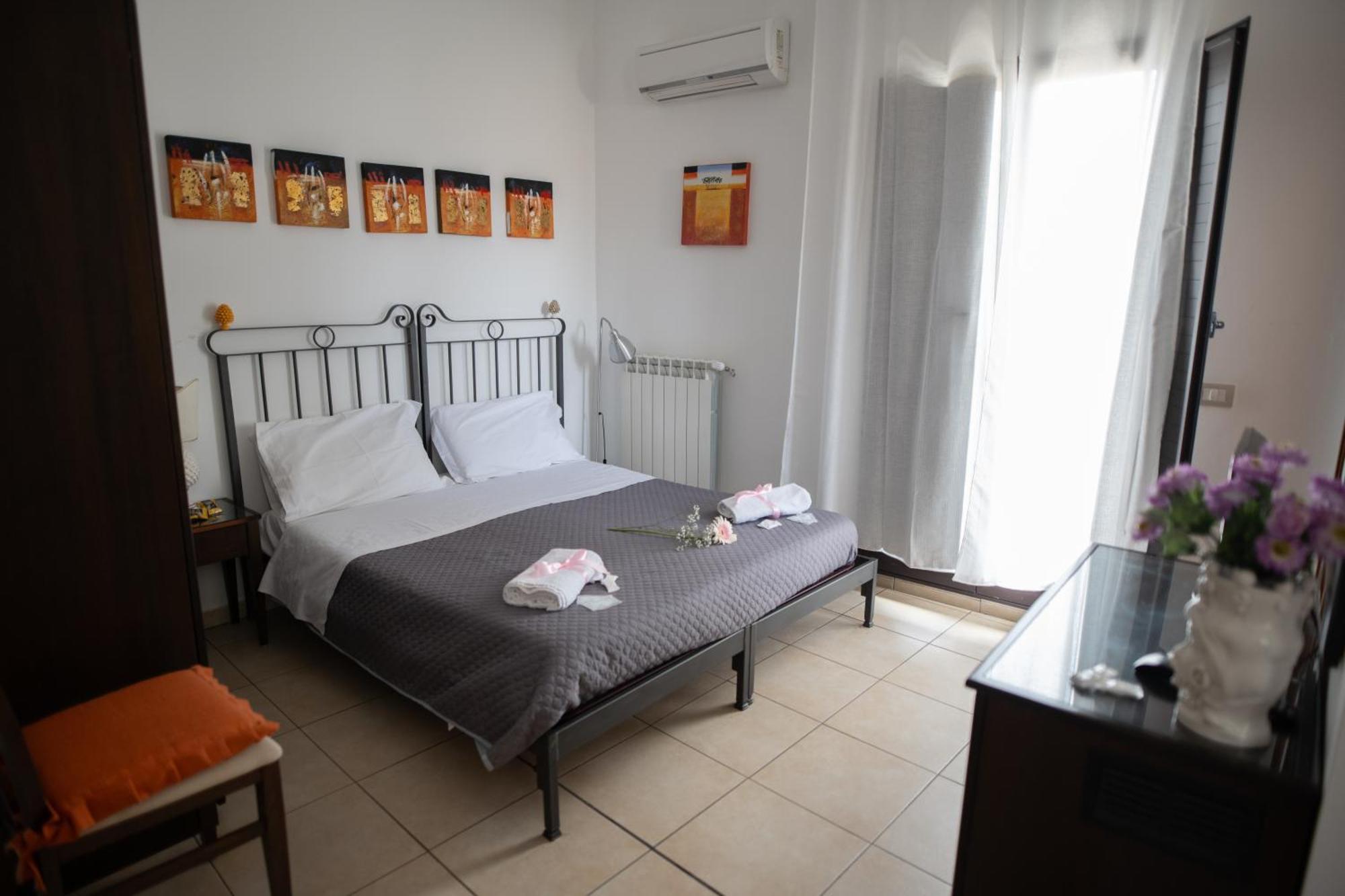B&B Regina Carolina Caltagirone Exteriör bild